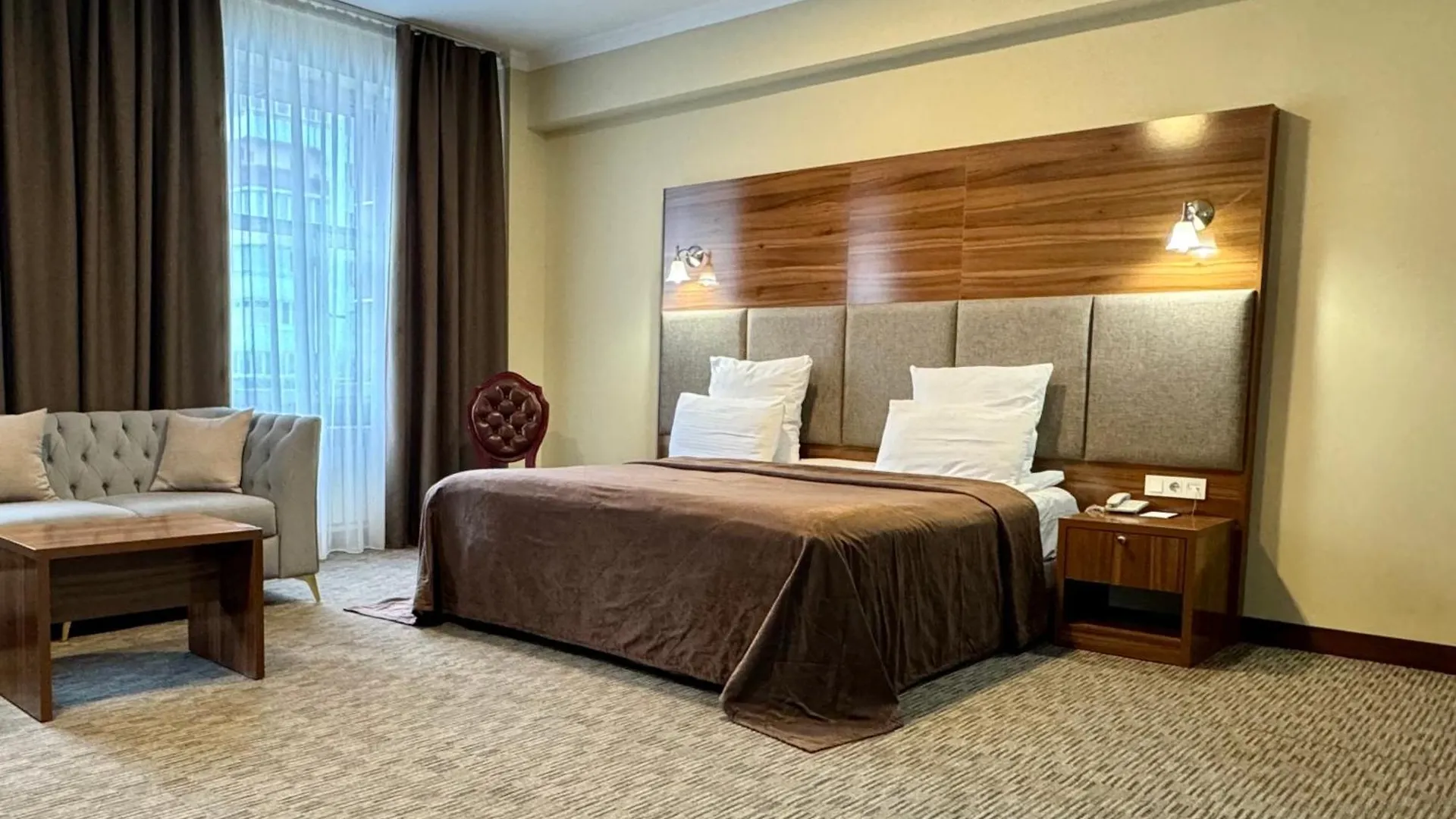 Grand Hotel Eurasia Almaty 4*,